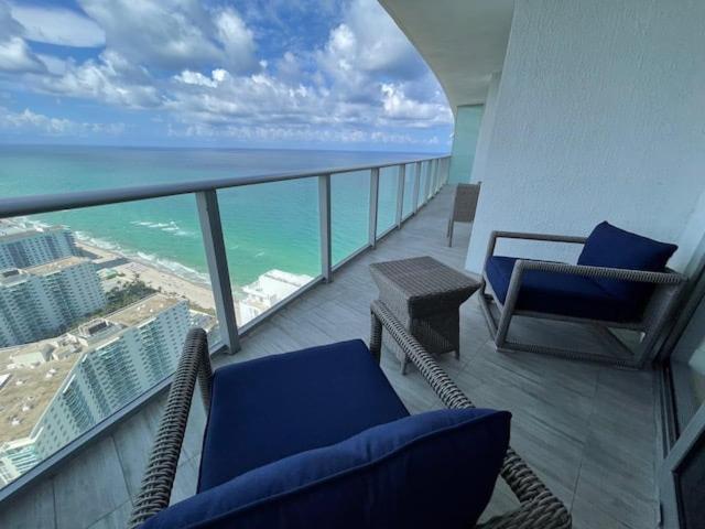 Stay At The Top With Amazing Views By Rent4Us Hollywood Exterior foto