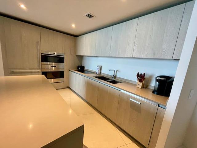 Stay At The Top With Amazing Views By Rent4Us Hollywood Exterior foto