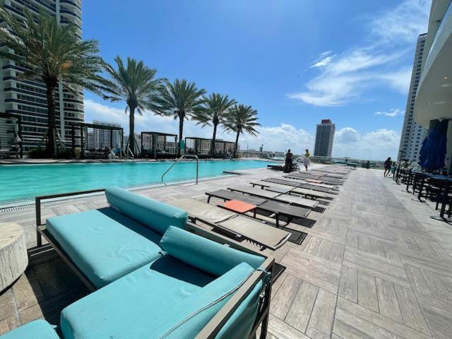 Stay At The Top With Amazing Views By Rent4Us Hollywood Exterior foto